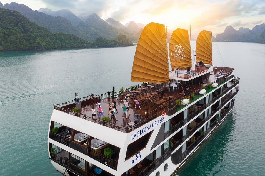 Tour du lịch cao cấp trên du thuyền